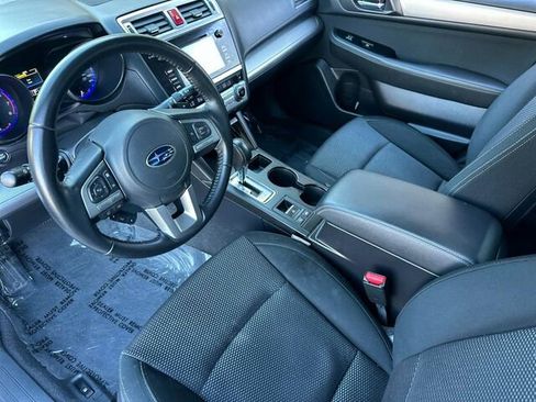 Used 2016 Subaru Outback 2.5i Premium image 10