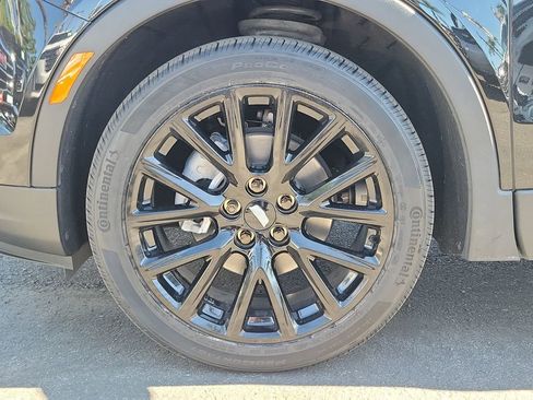 Certified 2023 Cadillac XT4 Premium Luxury image 31