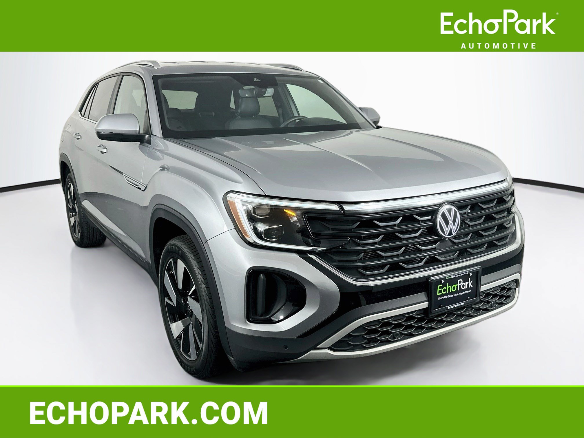 Used 2026 Volkswagen Atlas Cross Sport SE FWD image 1