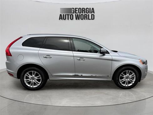Used 2015 Volvo XC60 T5 Platinum FWD image 11