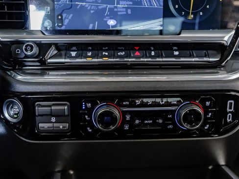 Used 2025 Chevrolet Silverado 3500 High Country w/ High Country Premium Package image 26