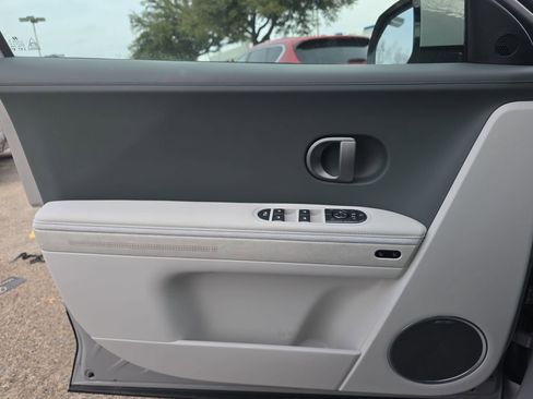 New 2026 Hyundai Ioniq 5 Limited image 26