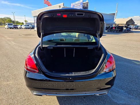 Used 2020 Mercedes-Benz C 300 Sedan image 18
