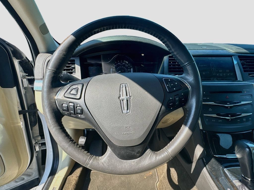 Used 2015 Lincoln MKS AWD w/ Equipment Group 101A image 9