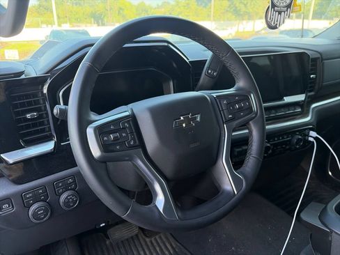 Used 2026 Chevrolet Silverado 2500 LT w/ Trail Boss Package AWD/4WD image 6