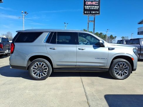 Used 2023 GMC Yukon Denali Ultimate image 8