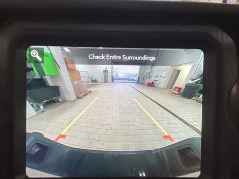 Used 2022 Jeep Gladiator Sport image 12