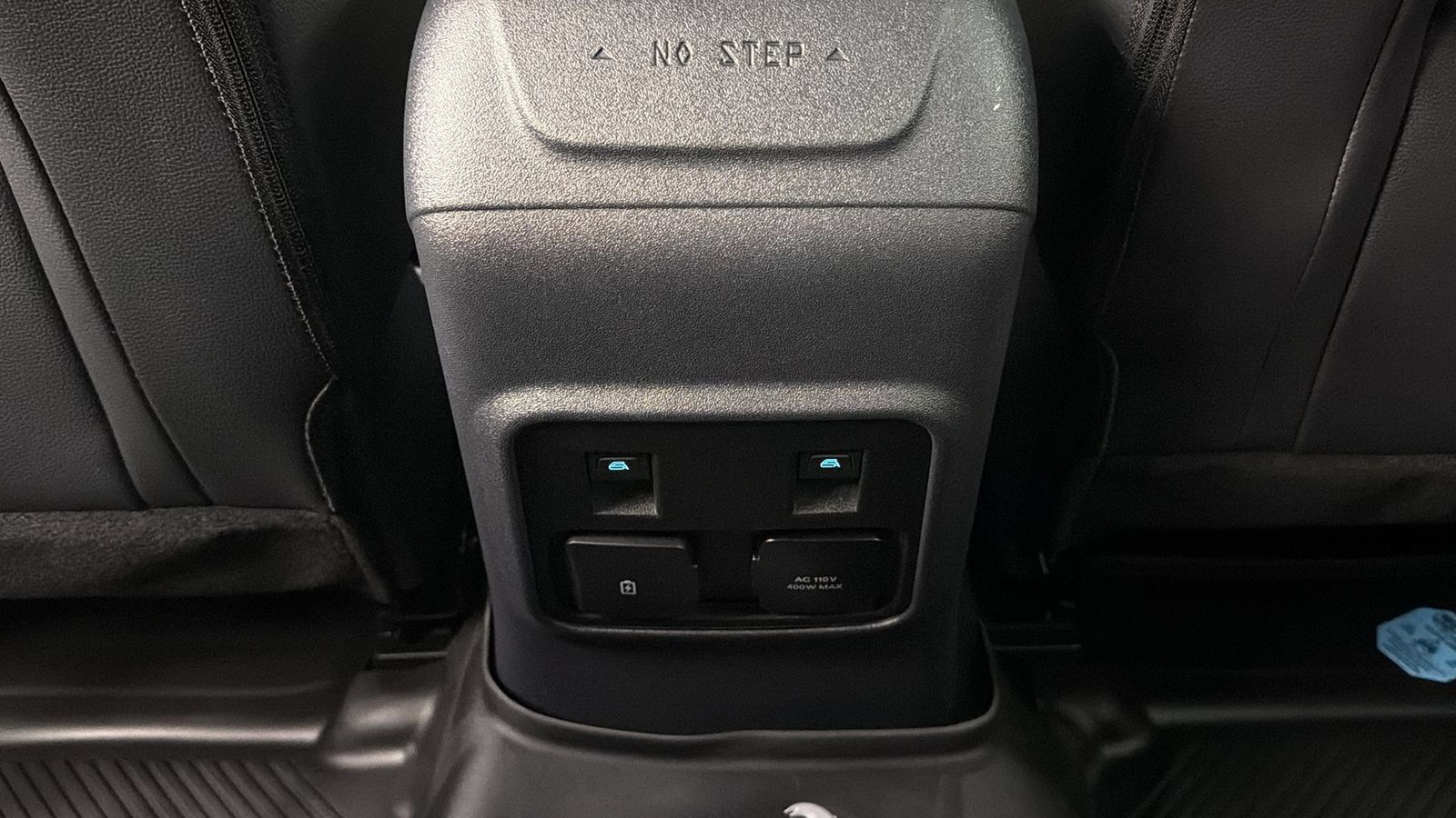 Used 2024 Ford Bronco Wildtrak AWD/4WD image 35