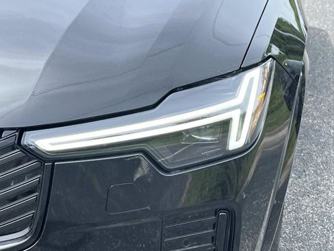New 2026 Volvo XC90 T8 Ultra w/ Protection Package Premier AWD/4WD image 9