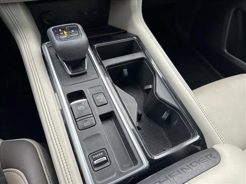 Used 2022 Nissan Pathfinder Platinum w/ Cargo Package FWD image 32