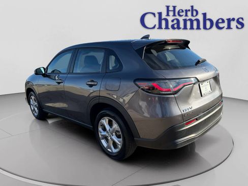 Used 2023 Honda HR-V LX image 3