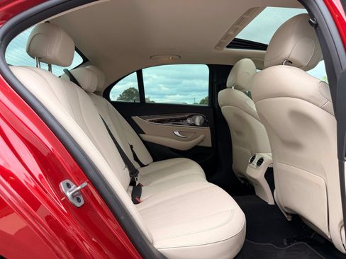 Used 2020 Mercedes-Benz E 350 4MATIC Sedan w/ Premium Package image 30