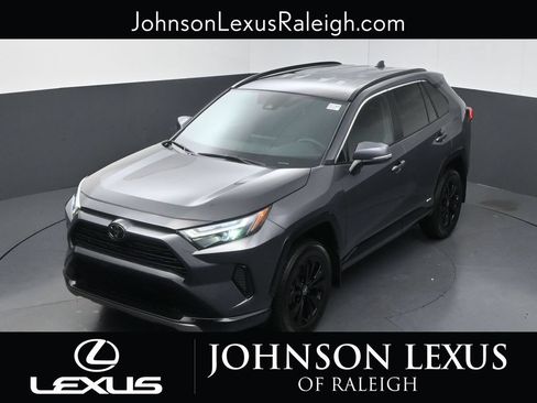 Used 2025 Toyota RAV4 SE AWD/4WD image 25