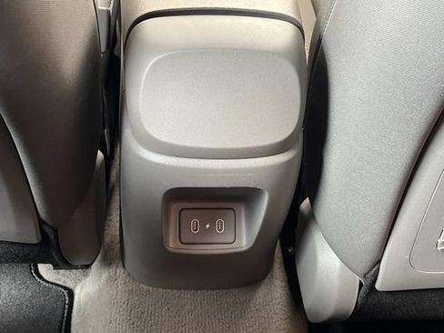 Certified 2024 Hyundai Elantra SEL w/ Convenience Package FWD image 17