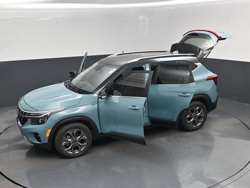 Certified 2024 Kia Seltos S FWD image 20