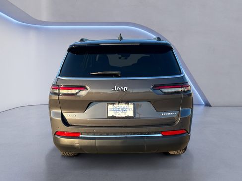 New 2026 Jeep Grand Cherokee L Laredo image 4