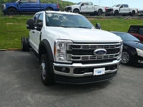 New 2026 Ford F550 4x4 Crew Cab Super Duty image 2
