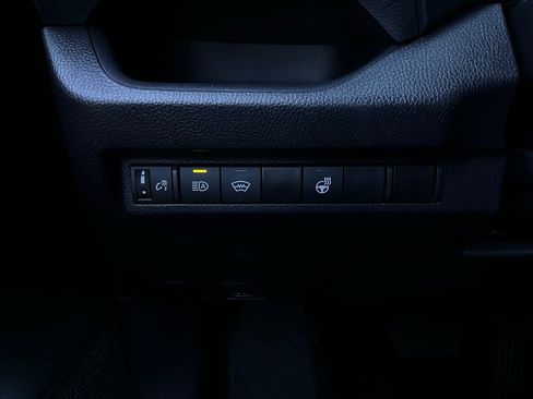 Used 2025 Toyota RAV4 XLE image 22