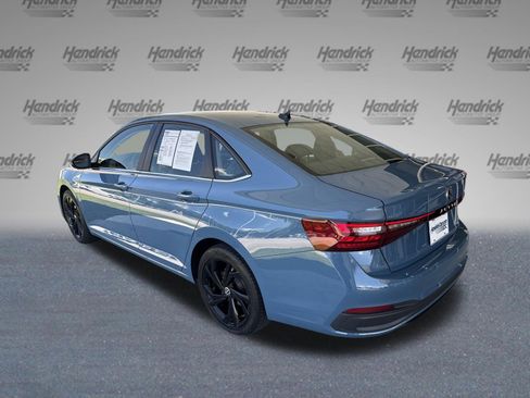 Used 2025 Volkswagen Jetta SE w/ Black Wheel Package FWD image 7