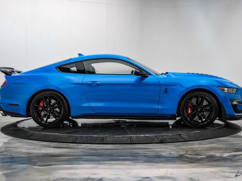 Used 2022 Ford Mustang Shelby GT500 w/ Technology Package RWD image 19