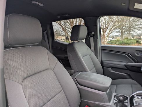 Certified 2024 Chevrolet Colorado LT w/ LT Convenience Package II image 21