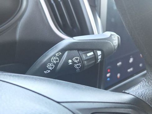 Certified 2024 Ford Edge SE w/ Black Appearance Package image 43