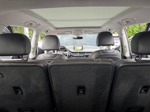 Used 2017 Audi Q7 3.0T Prestige image 41