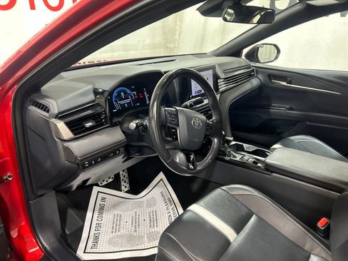 Used 2025 Toyota Camry SE FWD image 21