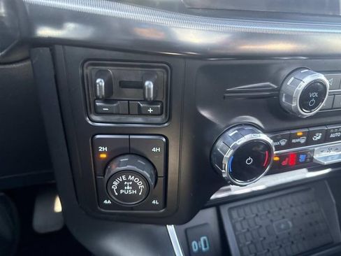 Certified 2024 Ford F150 Raptor image 33