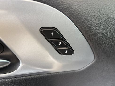New 2026 Chrysler Pacifica Limited w/ S Appearance Package FWD image 12