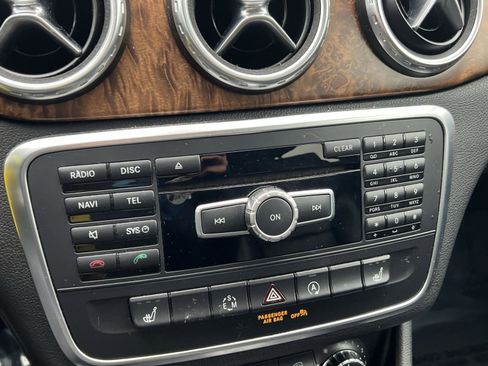 Used 2015 Mercedes-Benz GLA 250 image 19