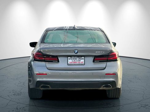 Used 2023 BMW 530e w/ Convenience Package image 5