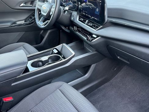 Certified 2025 Chevrolet Equinox LT image 17