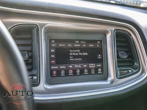 Used 2021 Dodge Challenger SXT image 24