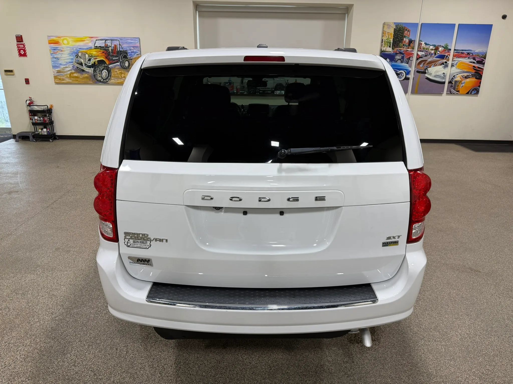 Used 2019 Dodge Grand Caravan SXT FWD image 18