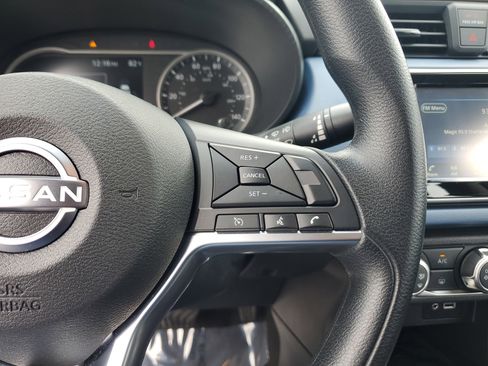 Used 2025 Nissan Versa SV image 20