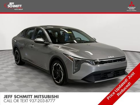 Used 2025 Kia K4 EX FWD image 1