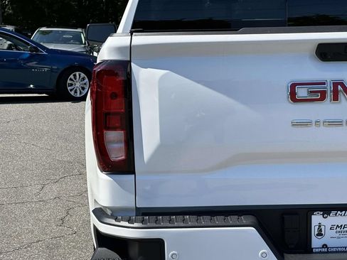 Used 2026 GMC Sierra 1500 Elevation w/ Elevation Premium Package AWD/4WD image 13