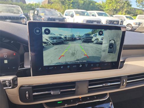 New 2026 Lincoln Corsair Premiere image 36