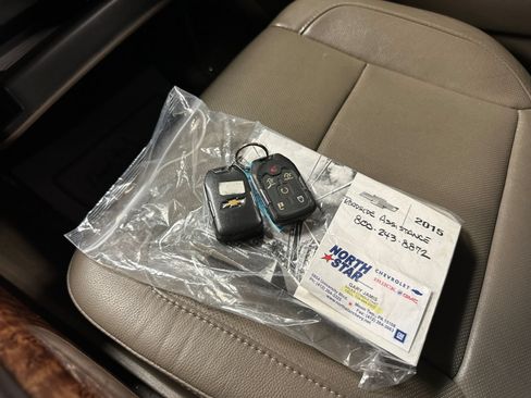 Used 2015 Chevrolet Tahoe LTZ AWD/4WD image 34