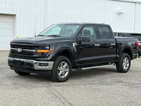 Used 2025 Ford F150 XLT w/ Equipment Group 301A Standard AWD/4WD image 2