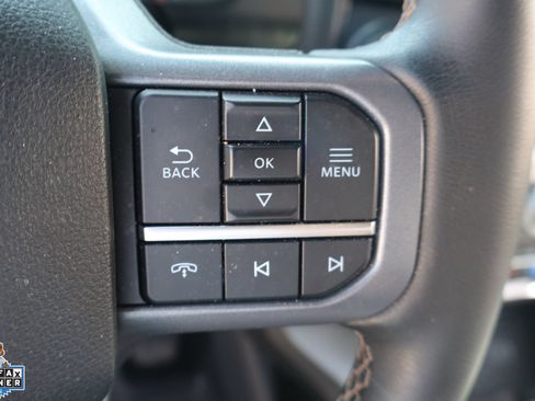 Used 2025 Ford F150 Lariat w/ Equipment Group 502A High AWD/4WD image 17