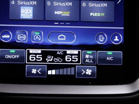 Used 2024 Subaru Crosstrek 2.0i Premium image 29