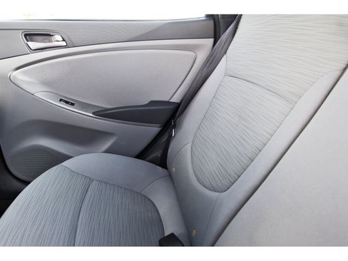 Used 2016 Hyundai Accent SE FWD image 13