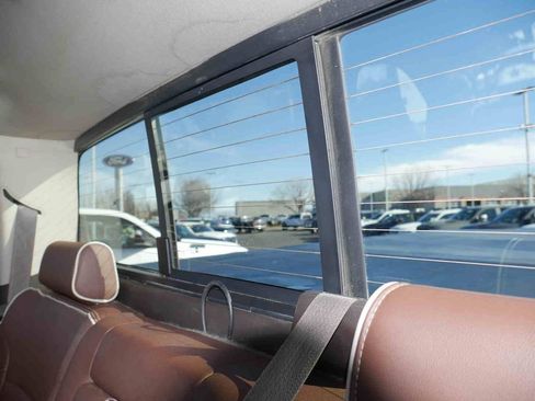 Used 2015 Chevrolet Silverado 1500 High Country w/ High Country Premium Package image 19