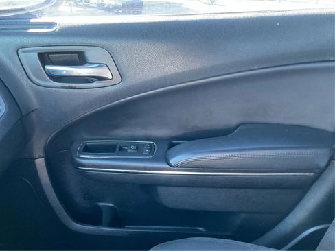 Used 2014 Dodge Charger SE image 19