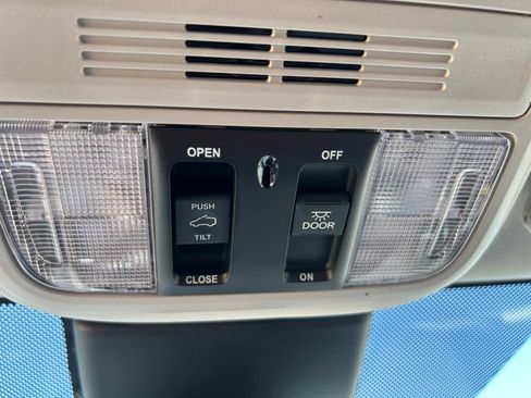 New 2026 Honda Odyssey EX-L image 29