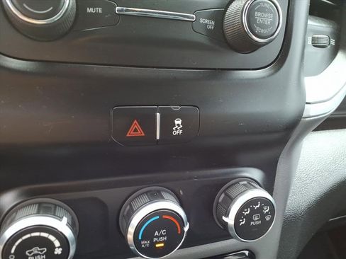 Used 2021 RAM 2500 Big Horn image 20