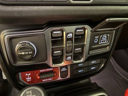 New 2026 Jeep Gladiator Mojave AWD/4WD image 28