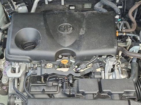 Used 2021 Toyota RAV4 XLE Premium AWD/4WD image 22